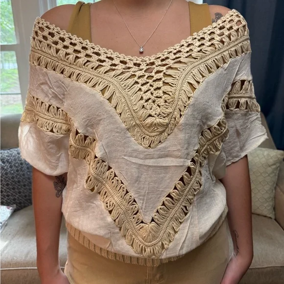 NEw Miss Kelly Elegant Cream Crochet Women's Top S M L - Picture 2 of 5